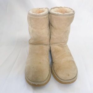 UGG Short Light Tan Leather/Sheepskin Boots